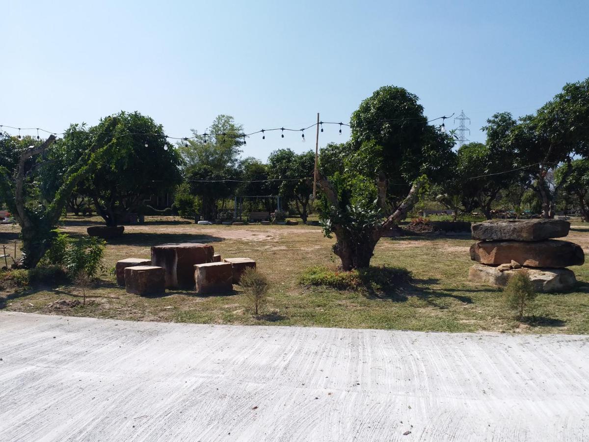 فندق Baan Hin Sai Suay Nong Sarai المظهر الخارجي الصورة